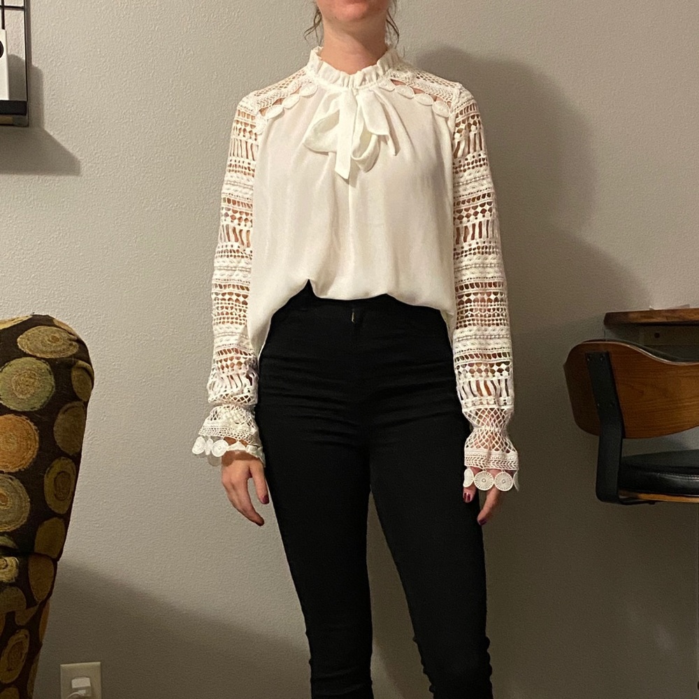 White blouse with lace